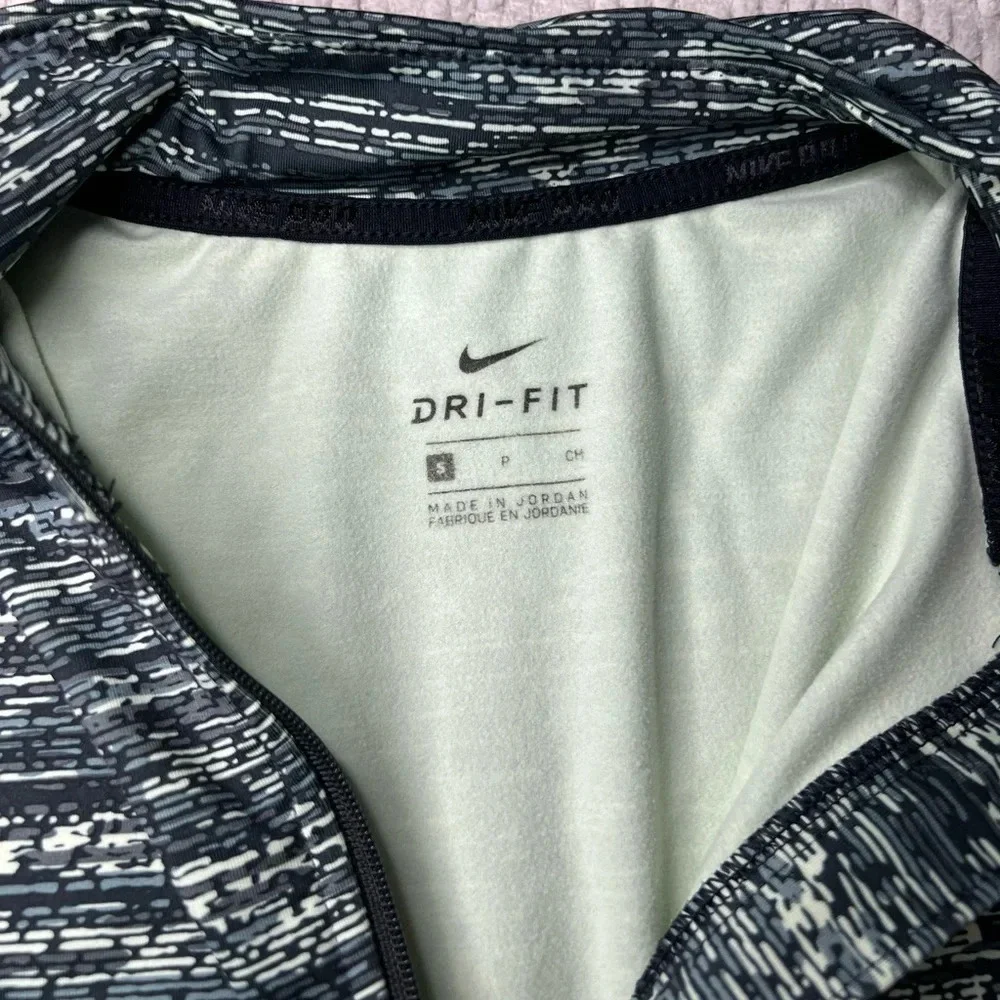 🖤 Nike Pro Dri-Fit Womens Half Zip🖤 - Picture 8 of 9